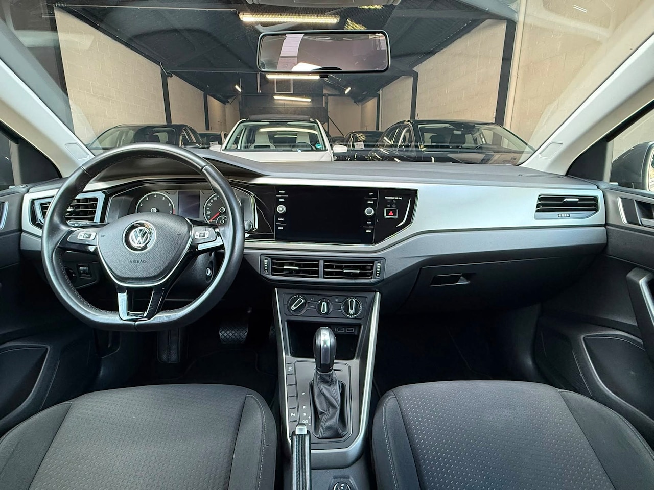 Volkswagen Polo - 1.0 TSI R-Line Extr | DSG | Achteruitrijcamera 2020 - AutoWereld.nl