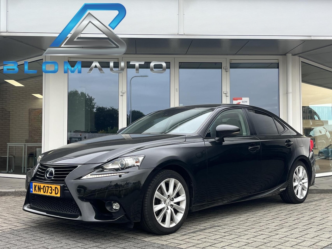 Lexus IS - 300h HYBRID 223PK ACC+DAB+CAMERA+NAVI - AutoWereld.nl