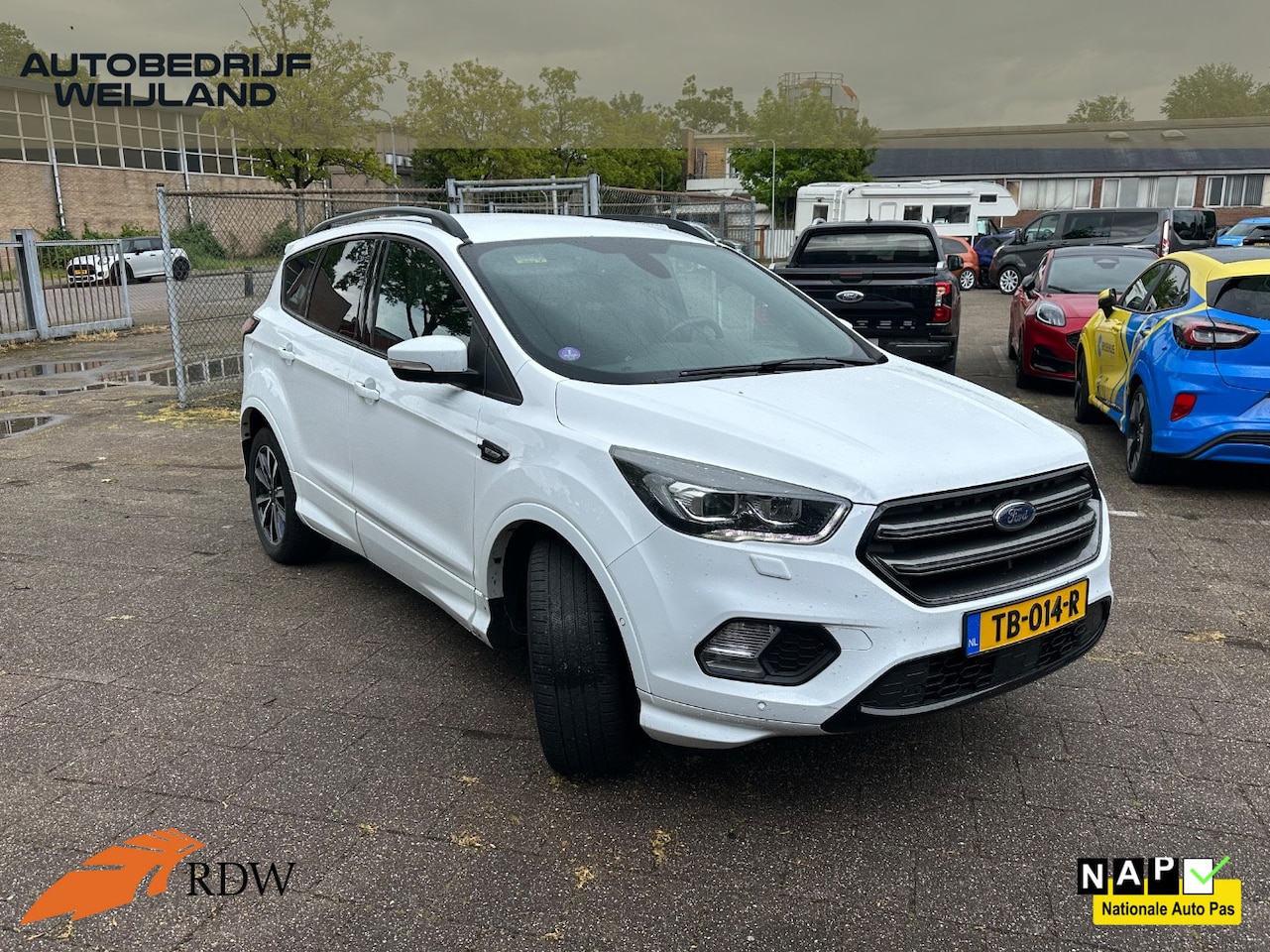 Ford Kuga - 1.5 EcoBoost ST Line Trekhaak 1800kg I ST-line I PDC I Camera I Leer I NL-auto I 18" I tre - AutoWereld.nl