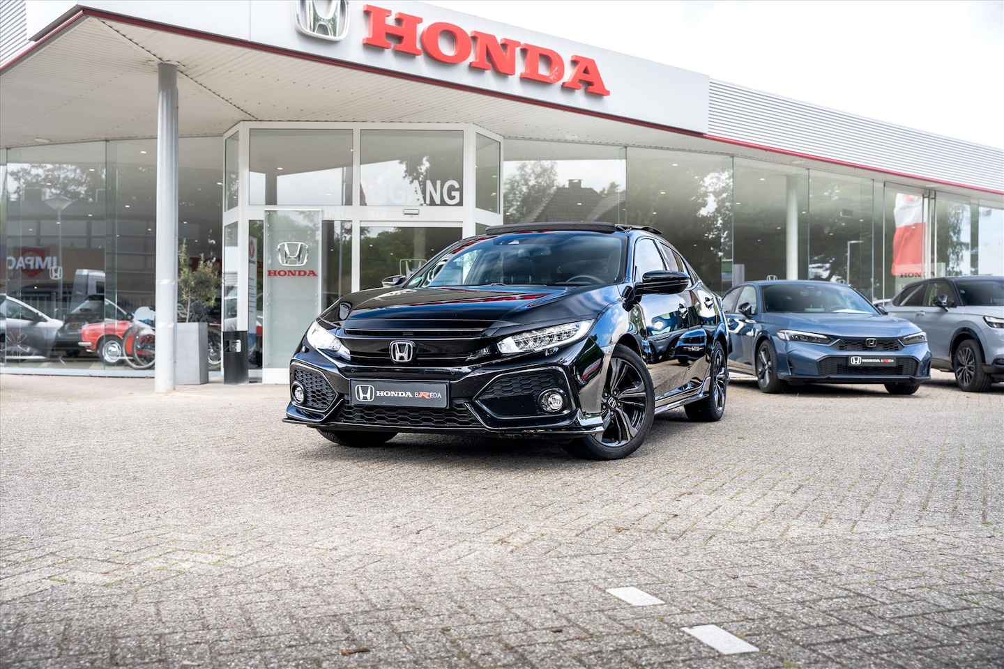 Honda Civic - 1.5 i-VTEC 182pk 5D Sport+ | Volledig Dealeronderhouden | All Season banden | Schuifkantel - AutoWereld.nl
