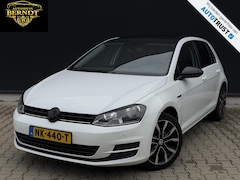 Volkswagen Golf - 1.2 TSI Trendline NWDistributie Pano Stoelvw