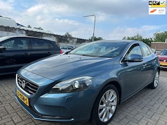 Volvo V40 - 1.6 D2 Summum PANO/ CLIMA/ LEER/ NAVI/ CAMERA