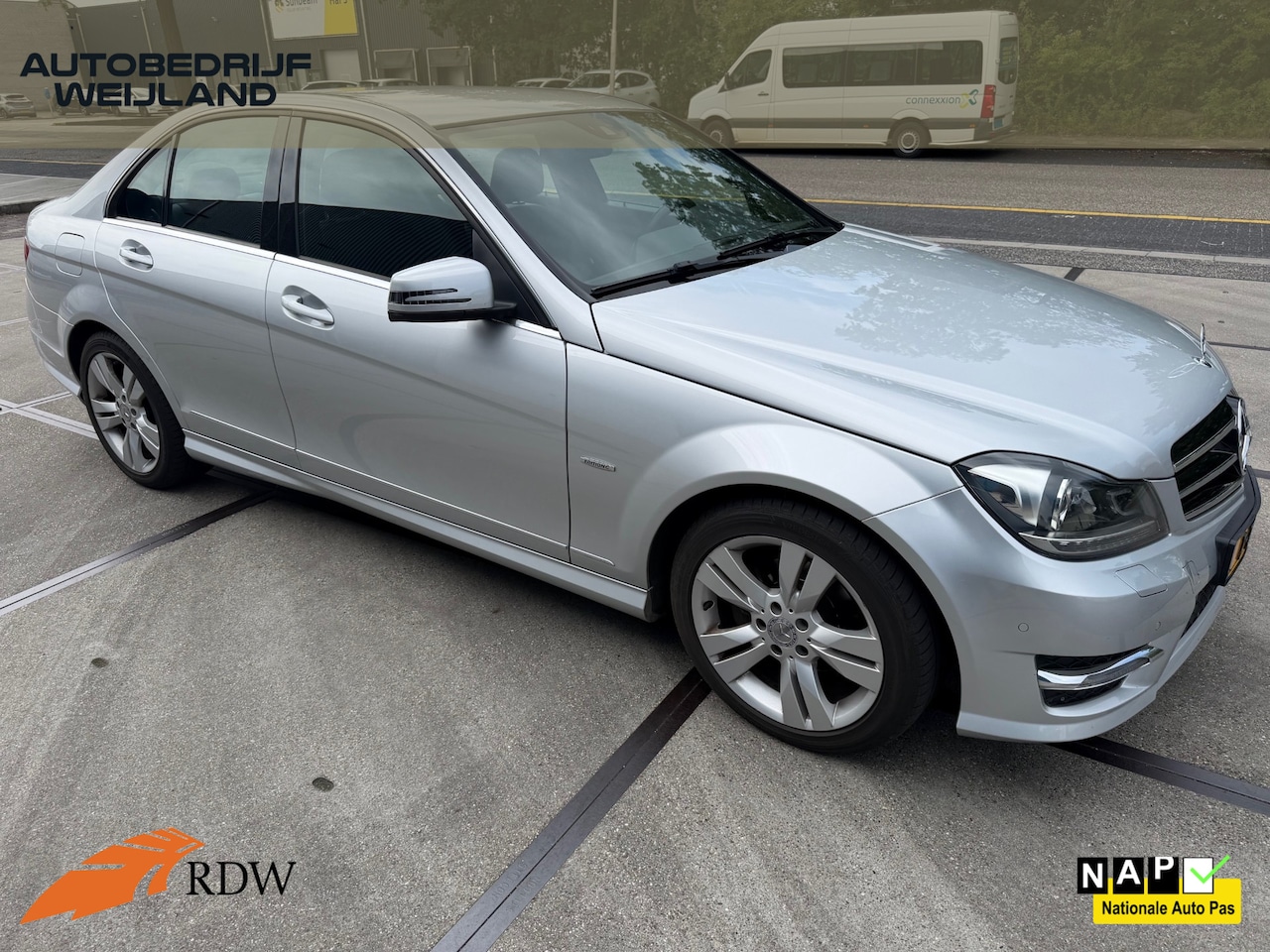 Mercedes-Benz C-klasse - 180 Ambition Avantgarde AMG-line I AMG-line I Trekhaak I 1800kg I Leer I Navi I 17"' I NAP - AutoWereld.nl