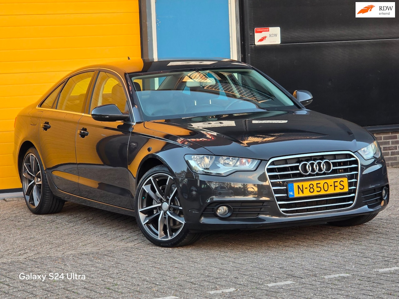 Audi A6 Limousine - 2.8 FSI / Aut / Navi / Cruise Control / Leder / Stuurbediening / Elek Pakket / Nette Staat - AutoWereld.nl