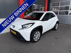 Toyota Aygo X - 1.0 VVT-i S-CVT Play
