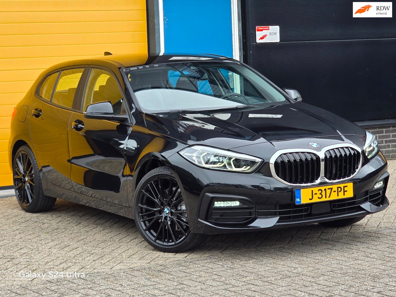 BMW 1-serie - 118i High Executive Edition / Aut / NAP / Dig Cockpit / Navi / Leder / Cruise Control / Le - AutoWereld.nl