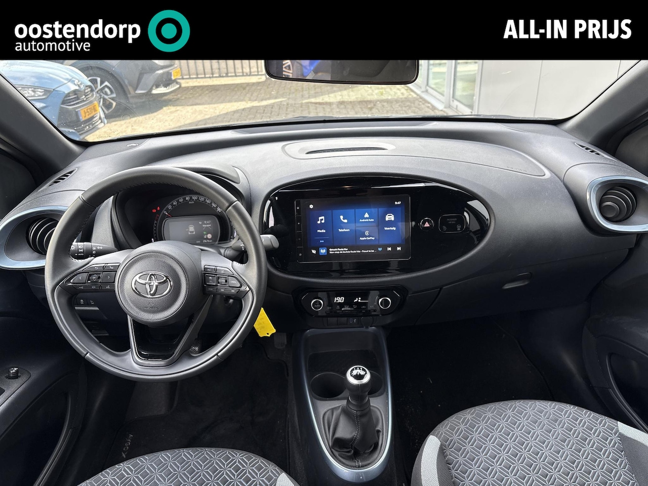 Toyota Aygo X - 1.0 VVT-i MT Pulse **ADAPTIEF CRUISE CONTROL/ CLIMATE CONTROL/ 18 INCH VELGEN** - AutoWereld.nl