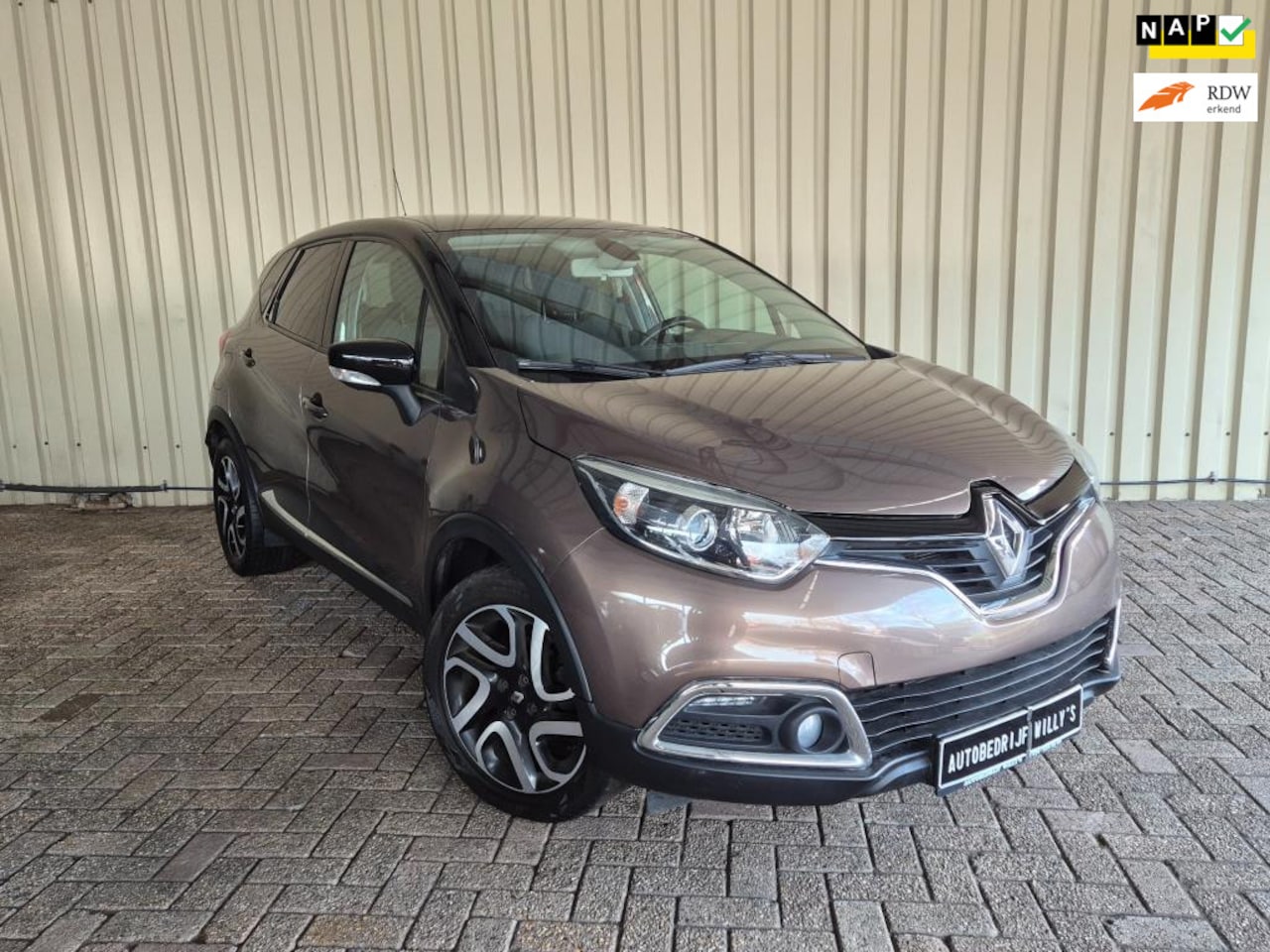 Renault Captur - 0.9 TCe | 2e EIG | AIRCO | CRUISE | KEYLESS | NAVI |Start/ Stop| PDC | CAMERA |LMV| Nw APK - AutoWereld.nl