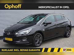 Opel Astra - 1.4 Turbo 120 jaar Edition / 1e eig. / Trekhaak / Parkeersensoren / Navi/ Climate Control