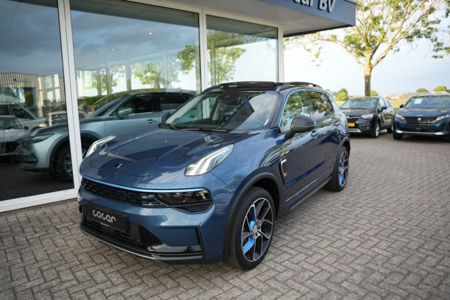 Lynk & Co 01 - 1.5 Plug in Hybride Pano, Carplay, Camera,ACC - AutoWereld.nl