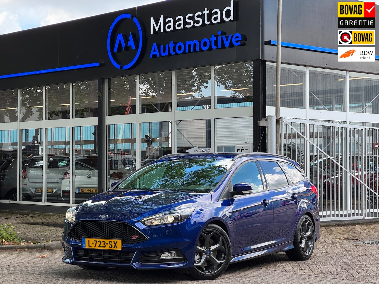 Ford Focus Wagon - 2.0 ST Sport Recaro Navi Volle onderhoudshistorie 250PK Nieuwstaat - AutoWereld.nl
