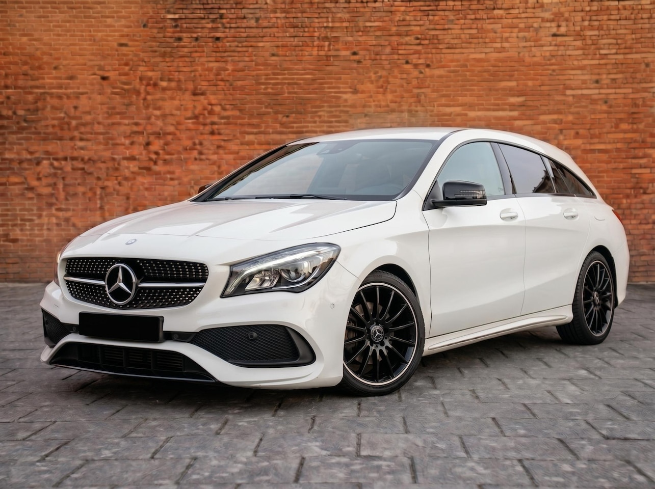 Mercedes-Benz CLA-klasse Shooting Brake - 180 AMG Night Edition Plus 180 AMG Night Edition Plus - AutoWereld.nl