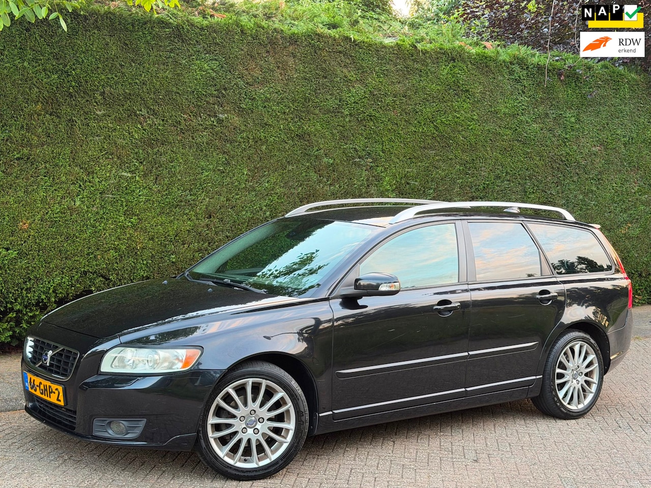 Volvo V50 - 2.0 Edition II RIJDGOED/LEER/1E EIG/PDC/AIRCO/ - AutoWereld.nl