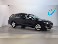 Skoda Octavia Combi - 1.0 e-TSI DSG Business Edition Panoramadak Parkeersensoren App Connect