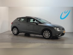 SEAT Leon - 1.2 TSI 105pk Style Stoelverwarming Panoramadak Navigatie