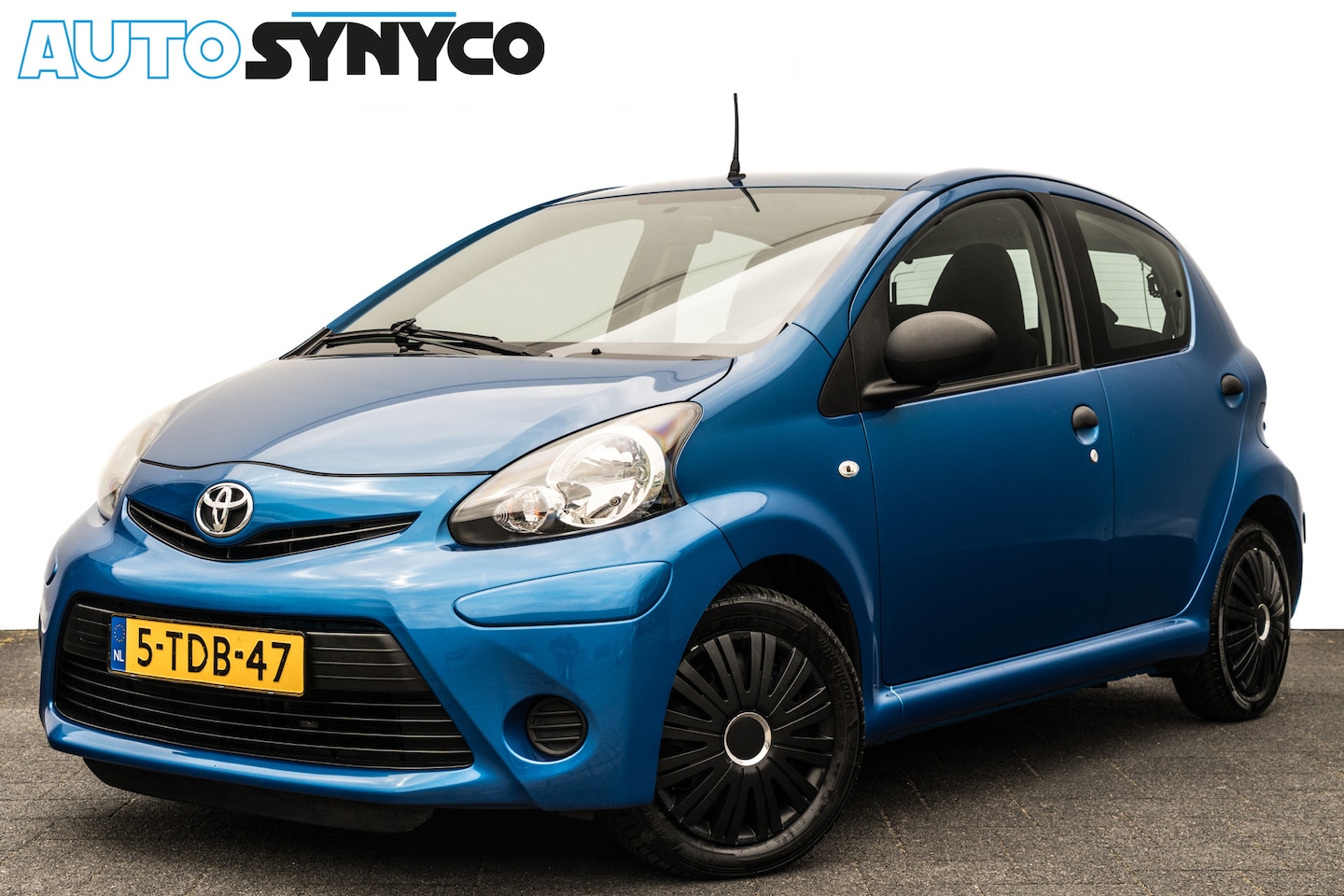 Toyota Aygo - 1.0 VVT-i Now 5 Drs. | Airco | 99.225 Km | Elek. Pakket - AutoWereld.nl