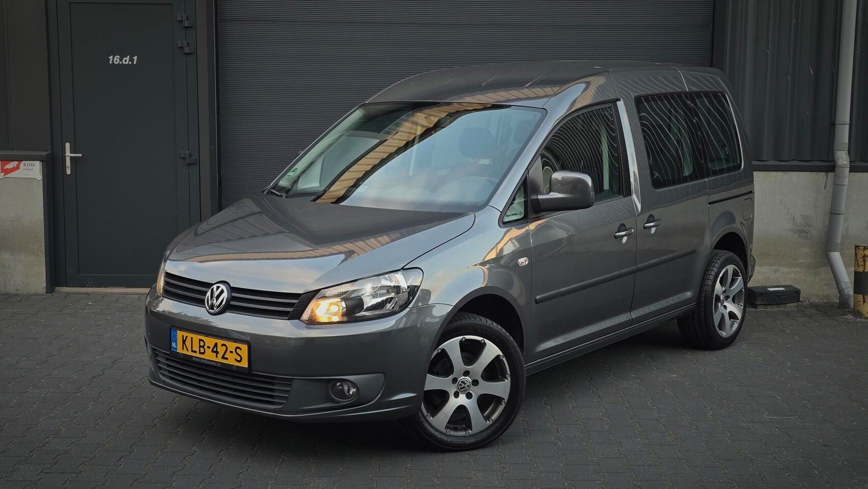 Volkswagen Caddy - 1.2 TSI Highline Airco Parks. Top staat - AutoWereld.nl