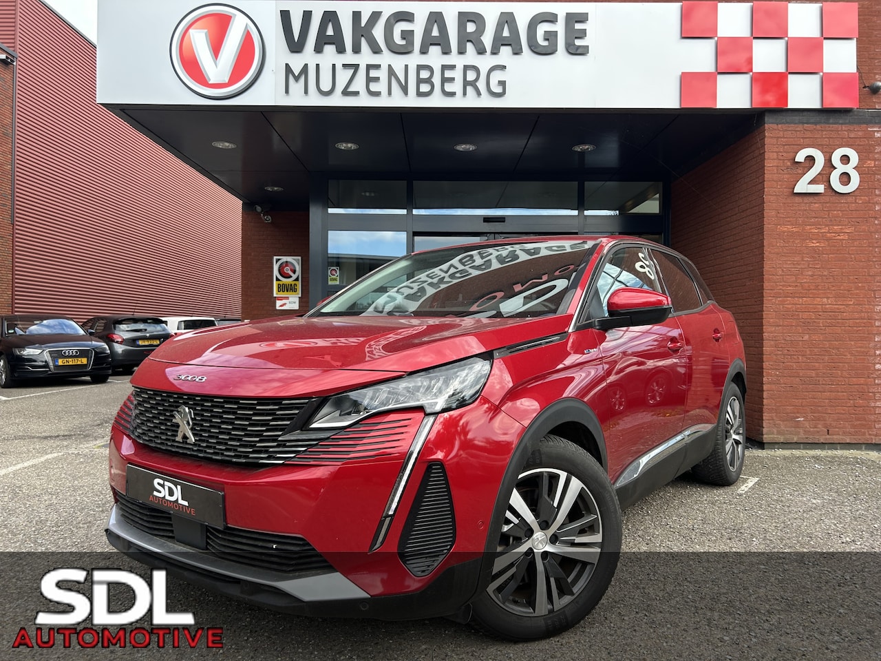 Peugeot 3008 - 1.6 HYbrid 225 94% SOH Allure // LED // NAVI + CARPLAY // CLIMA // CAMERA // PDC V+A - AutoWereld.nl