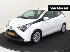 Toyota Aygo - 1.0 VVT-i x-play AUTOMAAT | Airco | Carplay | Camera |