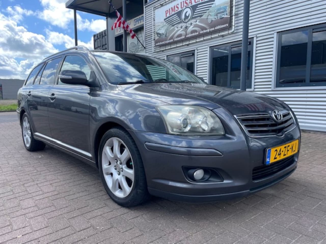 Toyota Avensis Wagon - 2.0 VVTi Executive Business - AutoWereld.nl