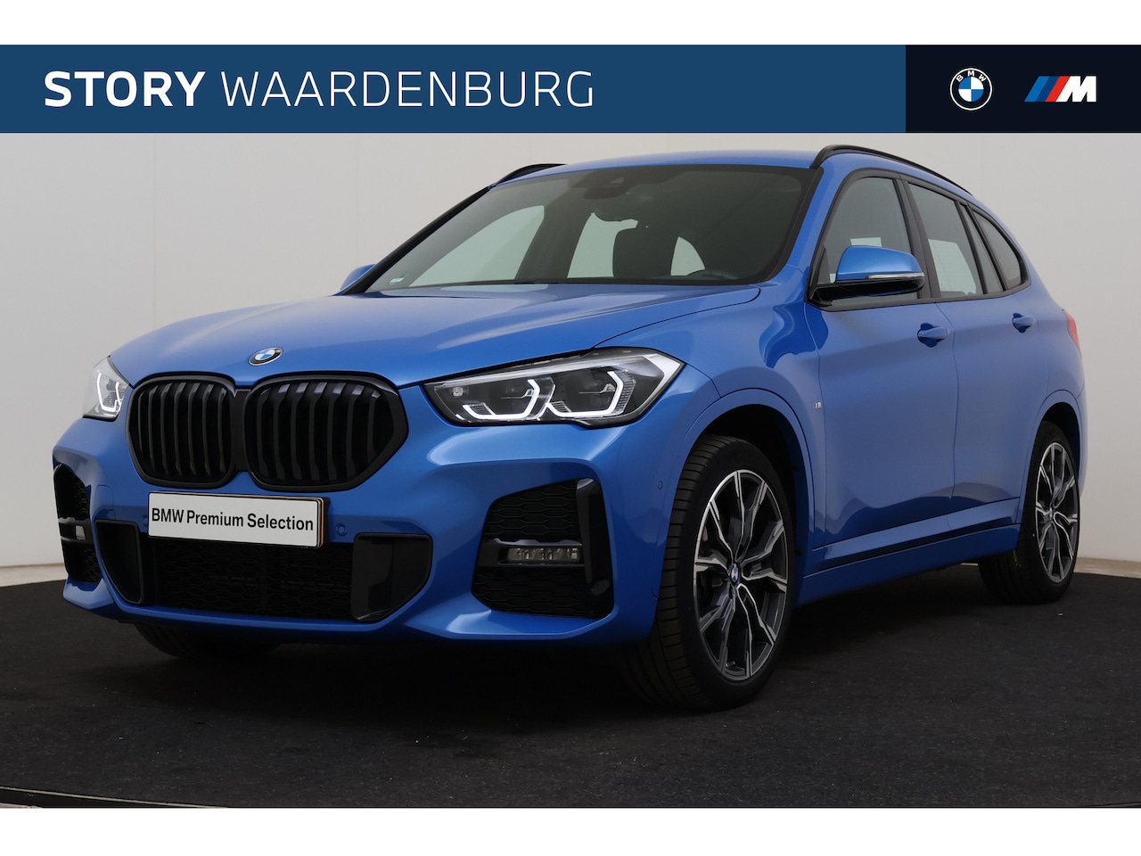 BMW X1 - sDrive18i Executive M Sport Automaat / Sportstoelen / Achteruitrijcamera / Head-Up / Adapt - AutoWereld.nl