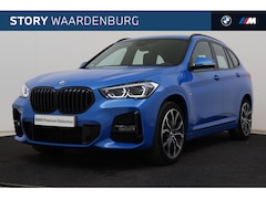 BMW X1 - sDrive18i Executive M Sport Automaat / Sportstoelen / Achteruitrijcamera / Head-Up / Adapt