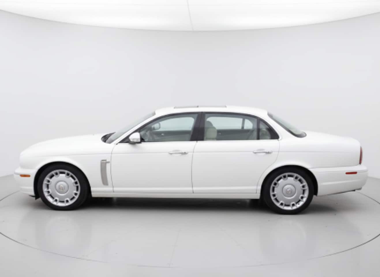 Jaguar XJ - 4.2 V8 Super Charger LWB - AutoWereld.nl