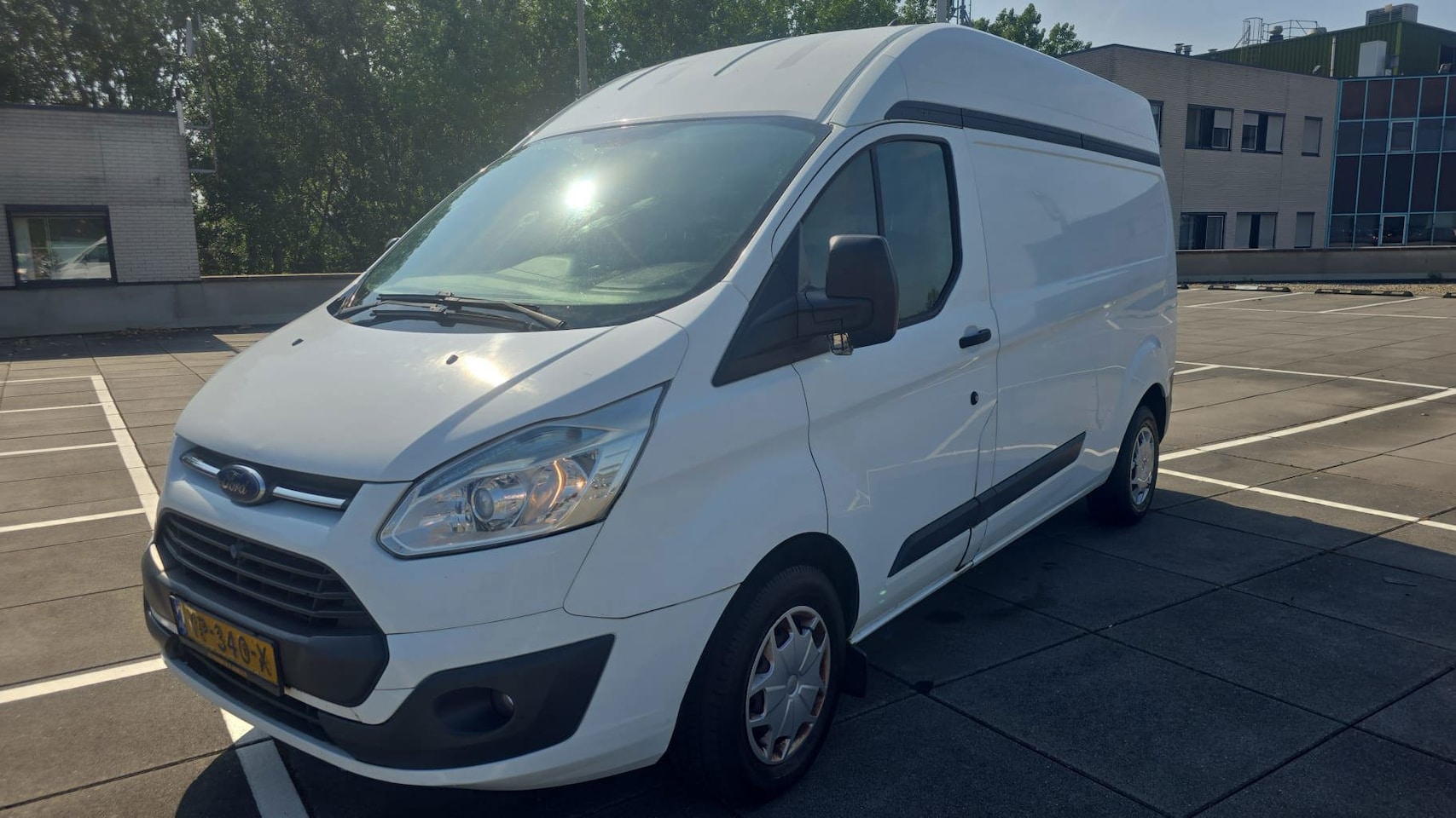 Ford Transit Custom - 290 2.2 TDCI L2H2 Trend 290 2.2 TDCI L2H2 Trend - AutoWereld.nl
