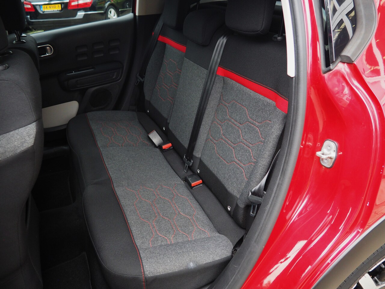 Citroën C3 - 1.2 PureTech Shine CLIMA CAMERA PARKEER S.