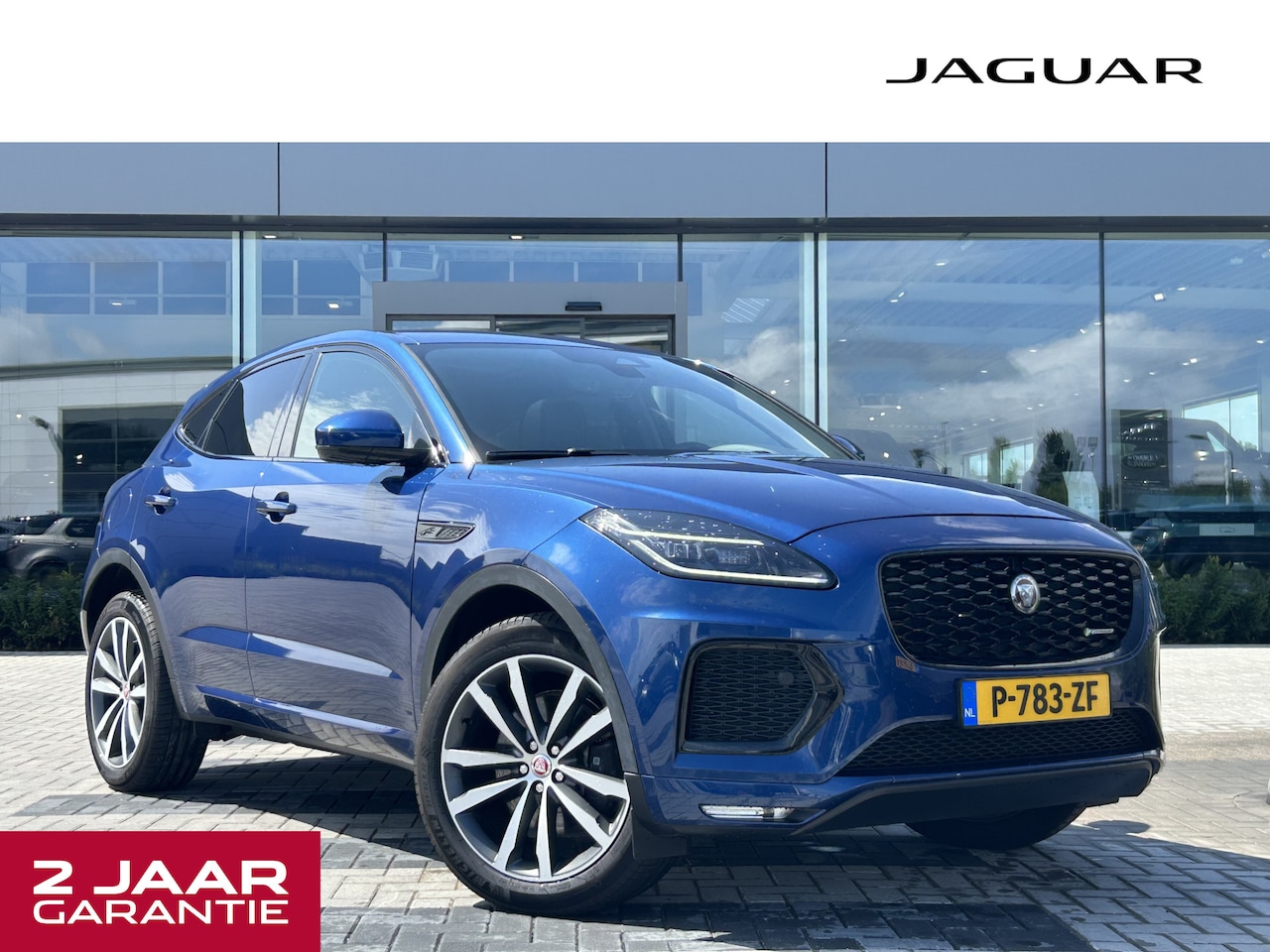 Jaguar E-Pace - P300e 309pk AWD R-Dynamic SE | Panoramadak | Meridian Audio | Stoelverwarming | Draadloos - AutoWereld.nl