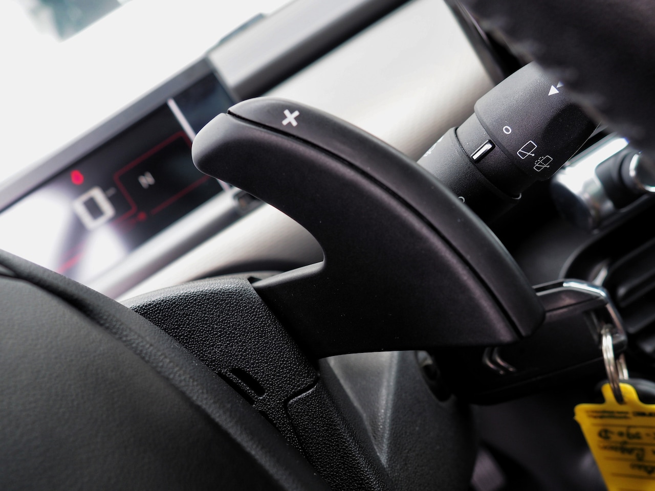 Citroën C4 Cactus - 1.2 PureTech Shine CLIMA CRUISE PANO CAMERA