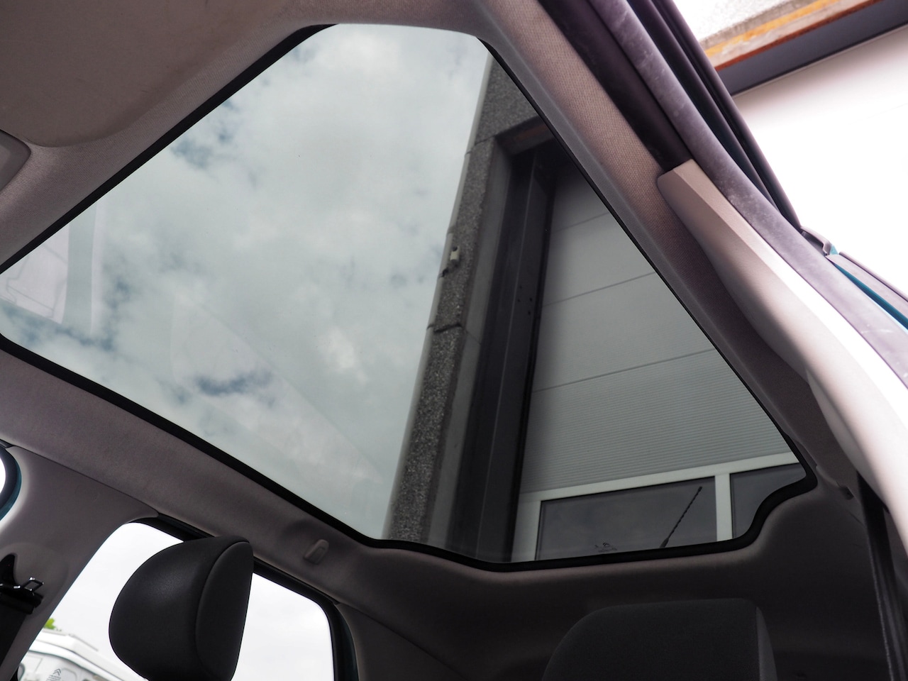 Citroën C4 Cactus - 1.2 PureTech Shine CLIMA CRUISE PANO CAMERA