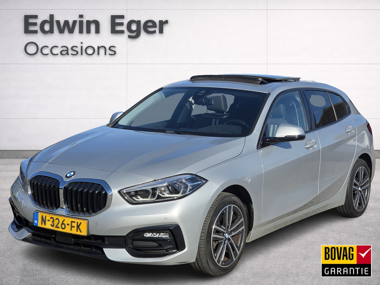BMW 1-serie - 118i Business Edition | Sportline | Panoramadak | M sport stuur | Sportstoelen - AutoWereld.nl