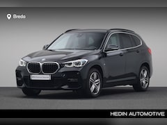 BMW X1 - sDrive20i High Executive | M-sport | Active Cruise Control | Navigatie Plus | Sportstoelen