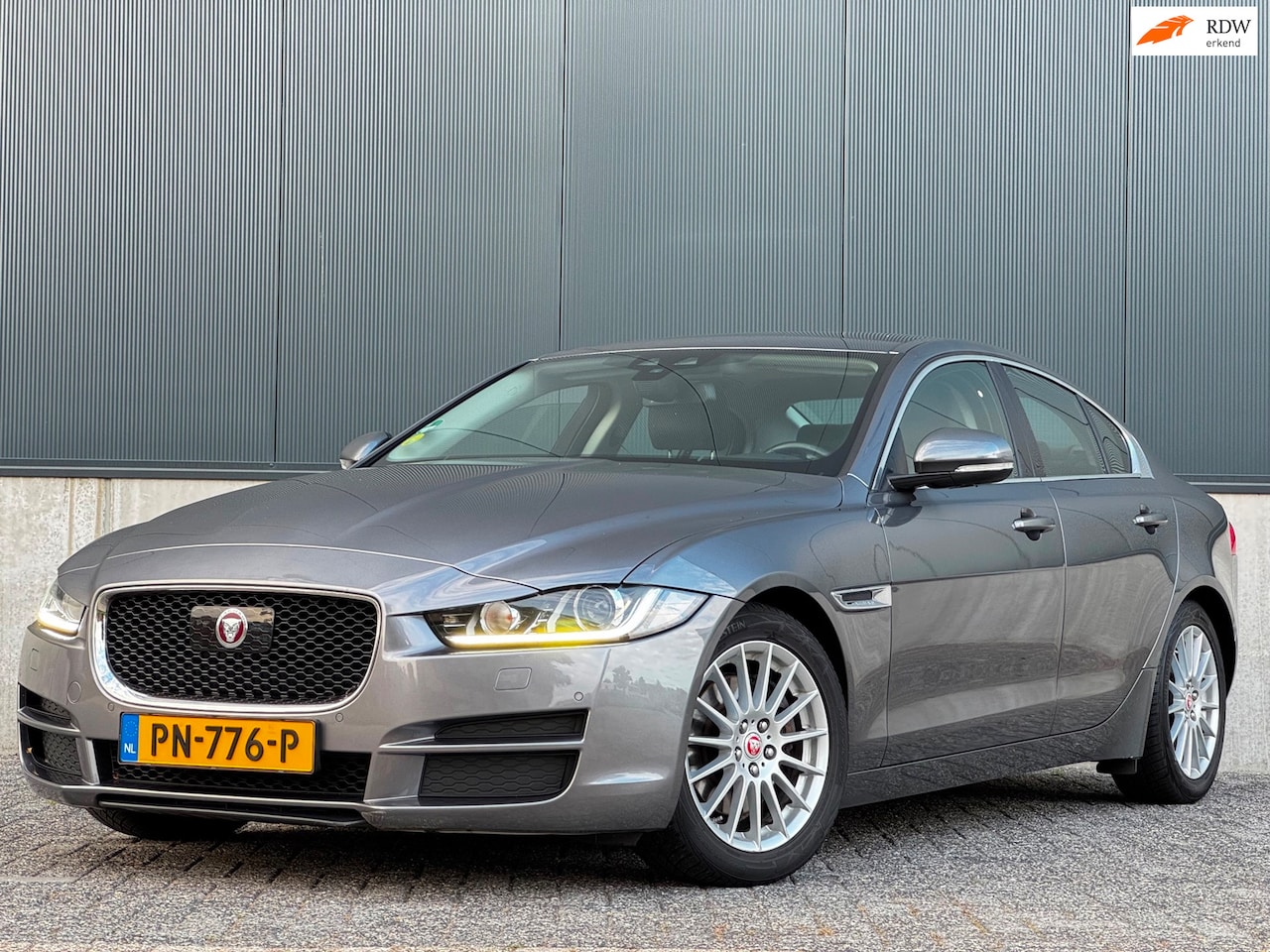 Jaguar XE - 2.0 D Portfolio|AUT|CAMERA|LEDER|NAVI|XEXON|LEDER - AutoWereld.nl