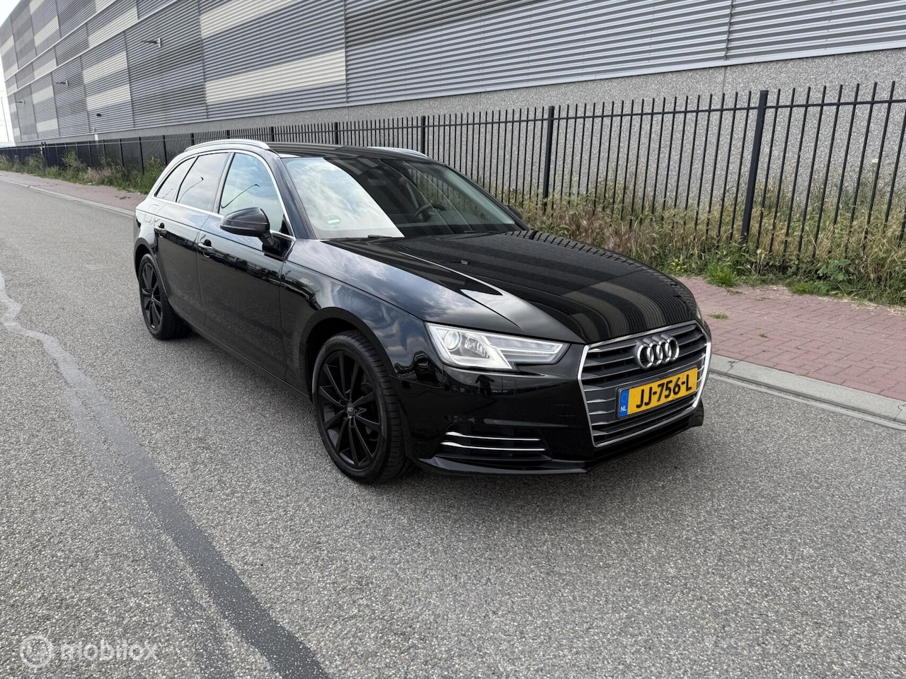 Audi A4 Avant - 1.4 TFSI Pro Line 1.4 TFSI Pro Line - AutoWereld.nl