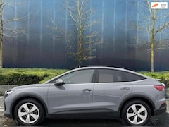 Audi Q4 Sportback e-tron - 35 Edition | ACC | Navigatie | Stoelverwarming