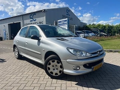 Peugeot 206 - 1.4 Forever 5DRS Airco Elektr Ramen