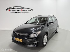 Hyundai i30 CW - 1.6i i-Motion | CLIMA | PARK. SESNS. | TREKH