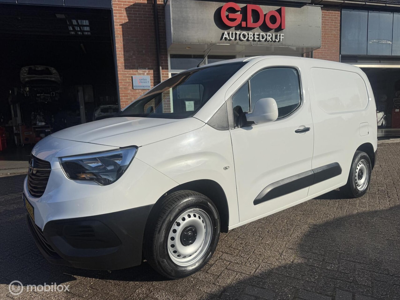 Opel Combo - 1.5D L1H1 Edition 1.5D L1H1 Edition - AutoWereld.nl