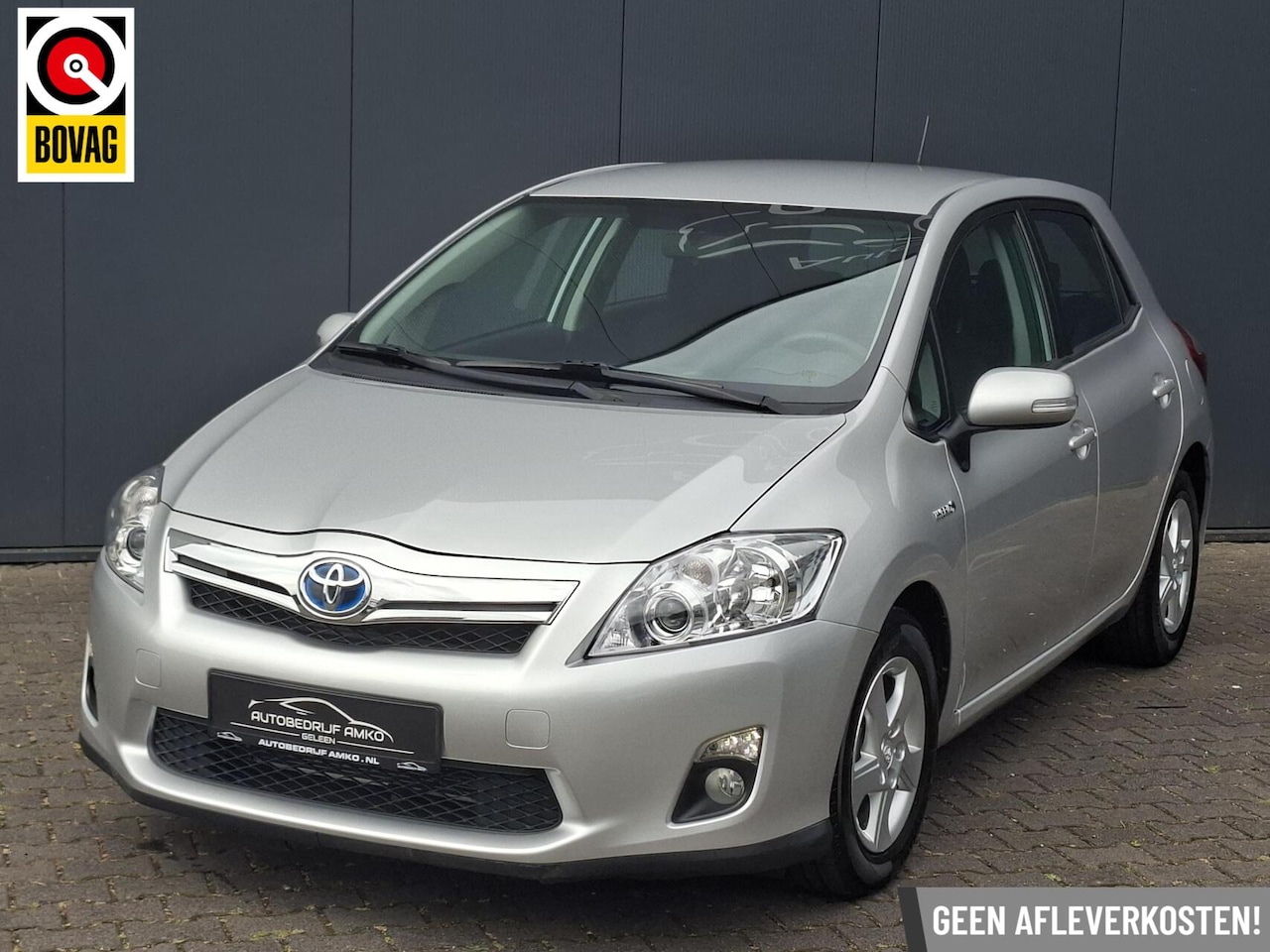 Toyota Auris - 1.8 Full Hybrid Aspiration / NAVI / LAGE KM STAND - AutoWereld.nl