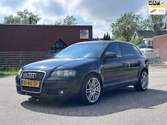 Audi A3 Sportback - 1.6 Ambiente Automaat*5DR*Cruise*Trekhaak*Airco*LM velgen