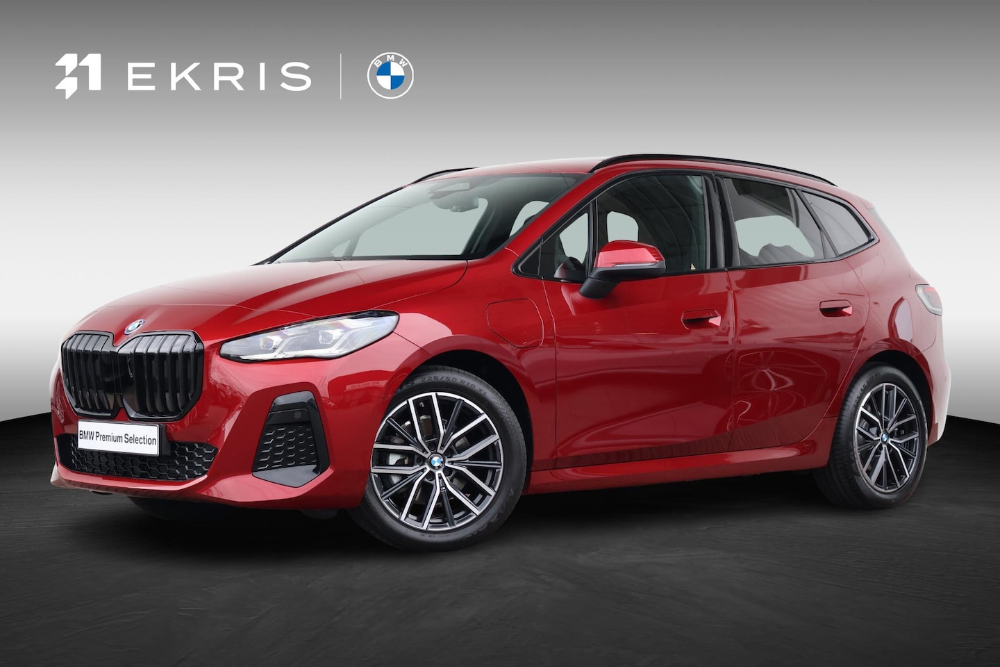 BMW 2-serie Active Tourer - 225e xDrive M Sportpakket | Stuurwielrand verwarmd | Comfort Access | panoramadak | Stoelv - AutoWereld.nl