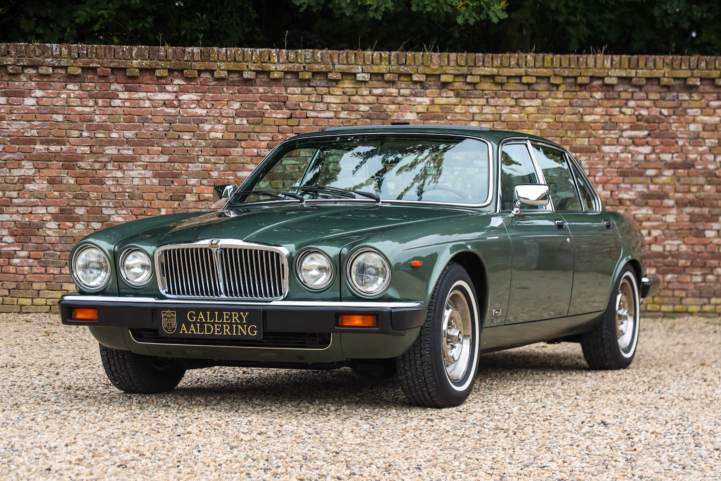 Jaguar XJ - XJ6 4.2 Litre Series 3 "Documented 71.319 kms" Presented in sophisticated and elegant "Sag - AutoWereld.nl