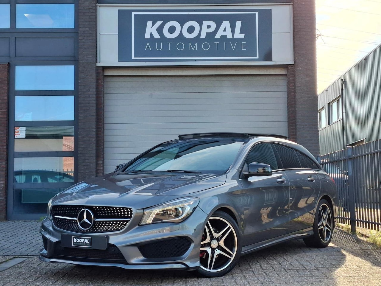 Mercedes-Benz CLA-klasse Shooting Brake - 200 AMG | Pano | Camera | Ambiance | Carplay | Bi-Xenon - AutoWereld.nl