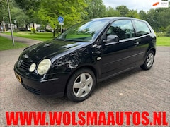 Volkswagen Polo - 1.4-16V Highline