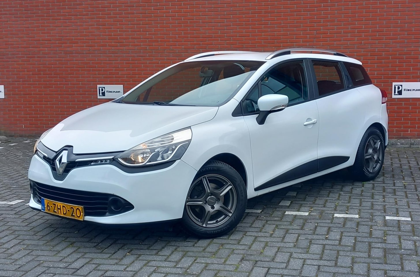 Renault Clio - Energy TCe 90pk S&S Expression - AutoWereld.nl