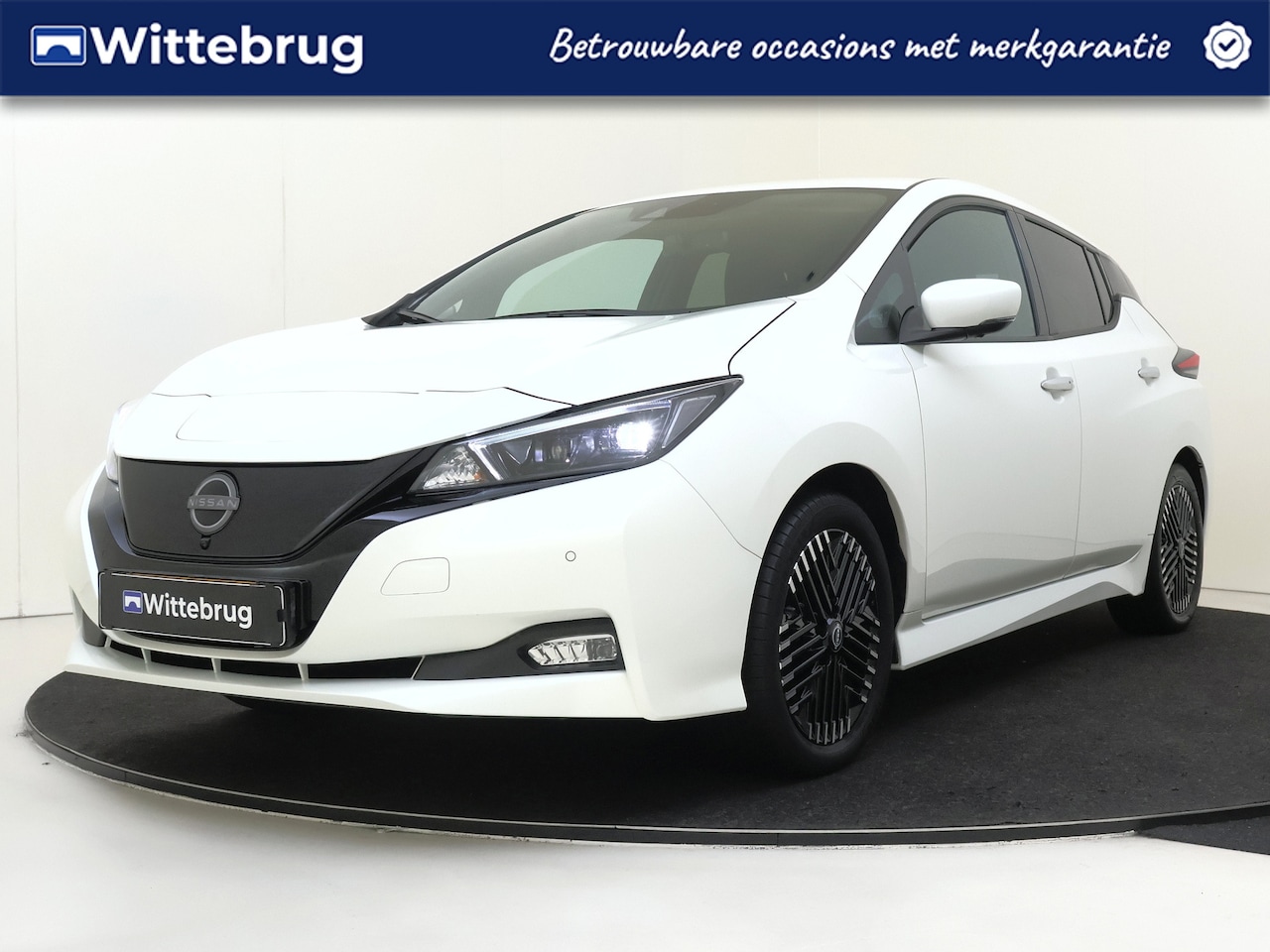 Nissan LEAF - N-Connecta 40 kWh | Stoelverwarming | Adapt. Cruise | Camera | Navigatie | Warmtepomp! - AutoWereld.nl