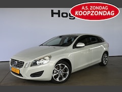 Volvo V60 - 1.6 T3 Kinetic Cruise control Clima Lichtmetaal Navigatie PDC 100% Onderhouden Inruil Moge