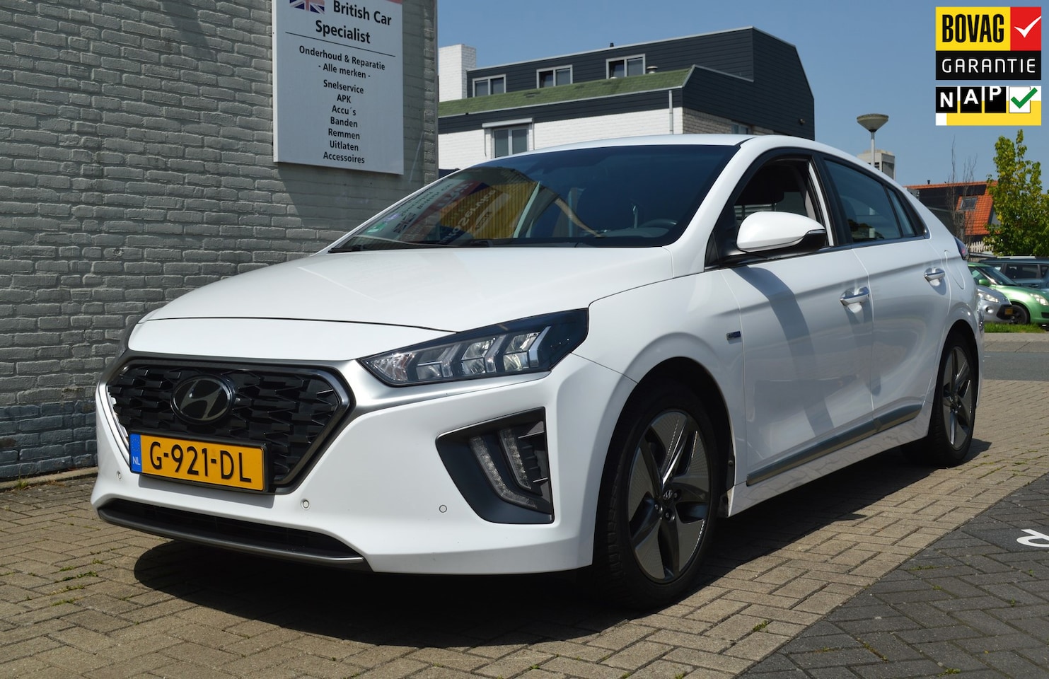 Hyundai IONIQ - 1.6 GDi Premium - Plus Automaat / BOVAG RIJKLAARPRIJS - AutoWereld.nl